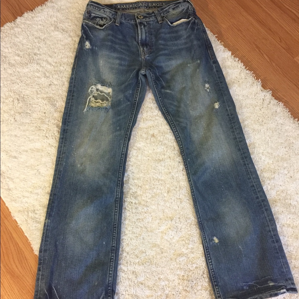 American Eagle size 30x32 destroyed low boot cut